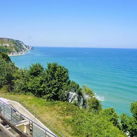 Bbr Apartament Hotel Byala (Varna)