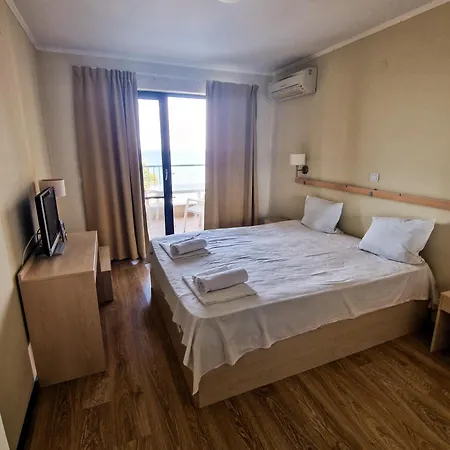 Bbr Apartament Hotel *